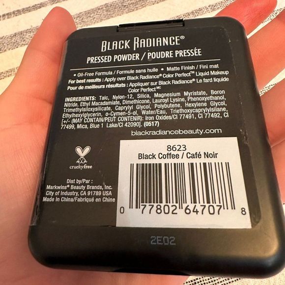 $ Black Radiance $ Black Coffee Pressed Powder - Picture 3 of 3